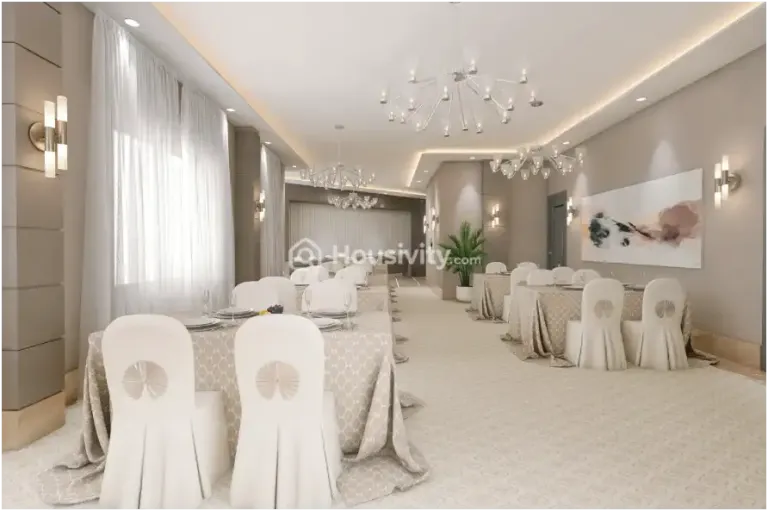 Rajwada Emporis Image 2