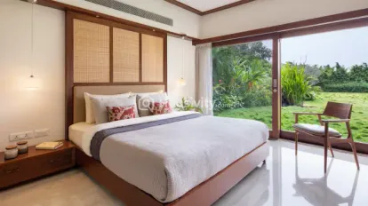 Total That Quiet Earth Image 8