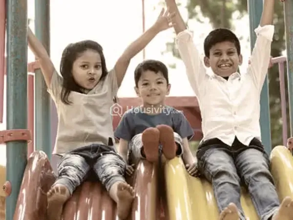 Reliance Courtyard Image 4