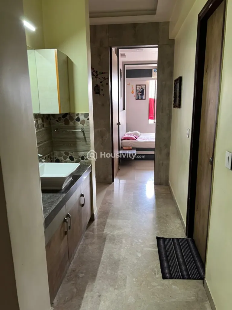 4 BHK Flat for Sale in Science city, Ahmedabad Image 10