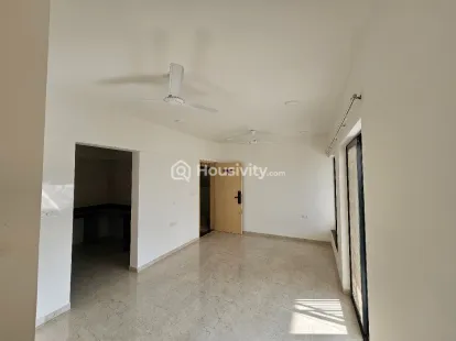 2 BHK Flat On Rent Image 4