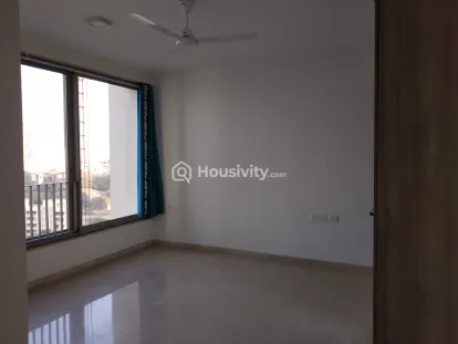 2 BHK Flat for Sale in Dahisar East, Mumbai Image 1