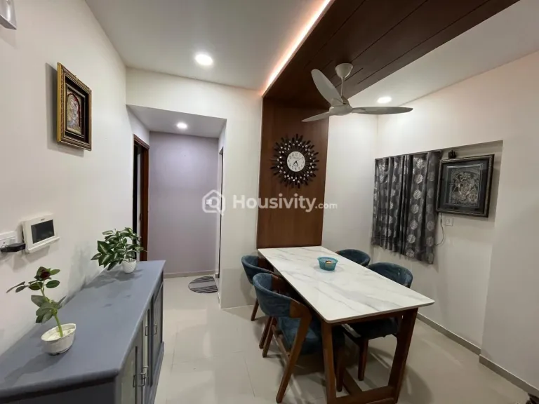 3 BHK Flat for Rent in Vaishnodevi, Ahmedabad Image 5