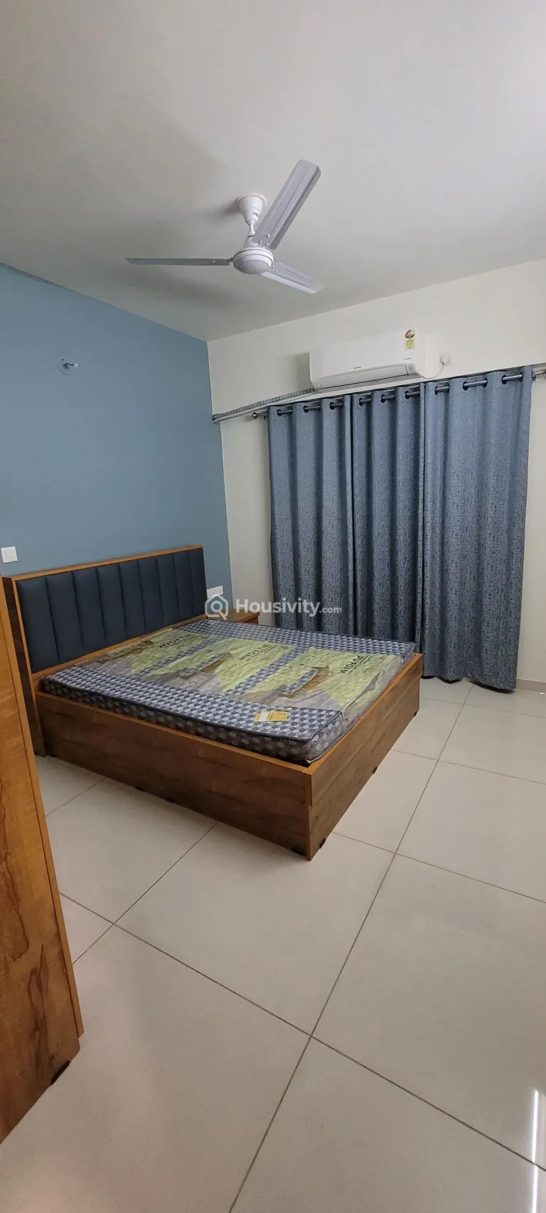 3 BHK Flat for Rent in Vaishnodevi, Ahmedabad Image 9