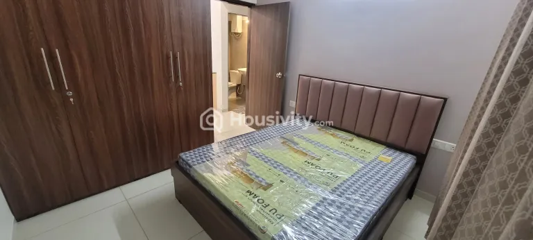 3 BHK Flat for Rent in Vaishnodevi, Ahmedabad Image 13