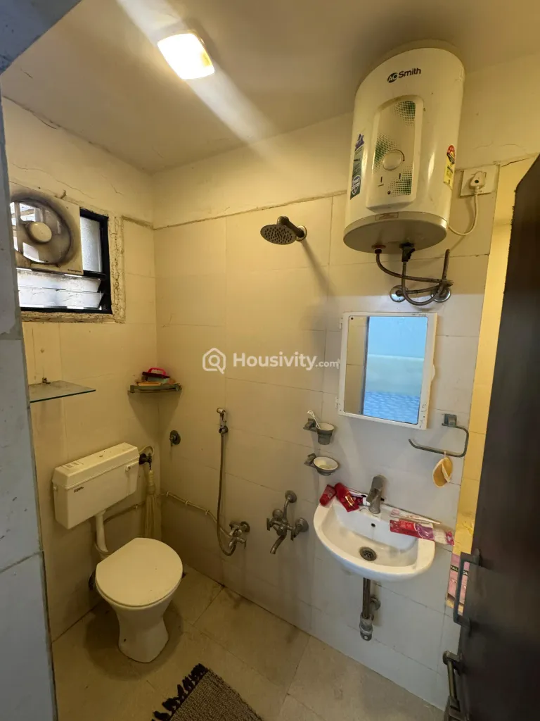 3 BHK Flat for Rent in vastrapur, Ahmedabad Image 11