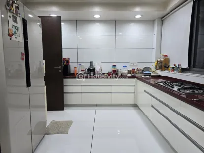 4 BHK For Sale Image 3