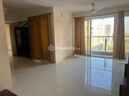 3 BHK Flat On Rent Image 1