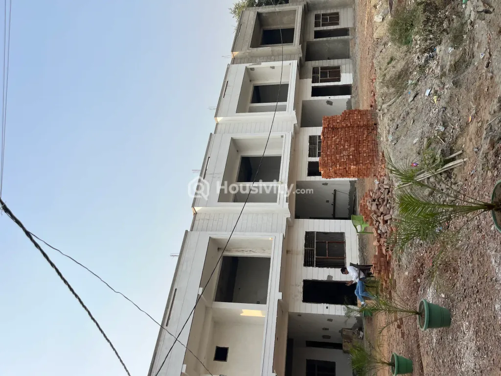 3 BHK Villa for Sale in Sector 10, Greater Noida Image 1