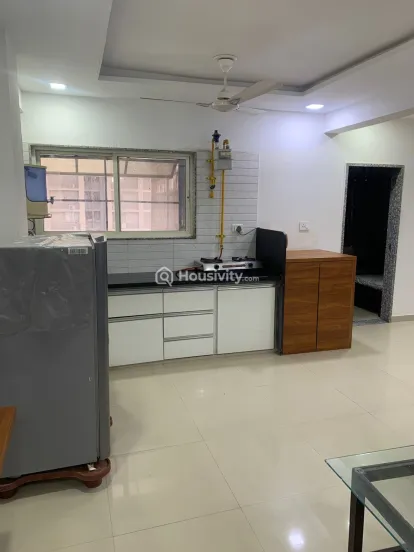 2 BHK Flat On Rent Image 2