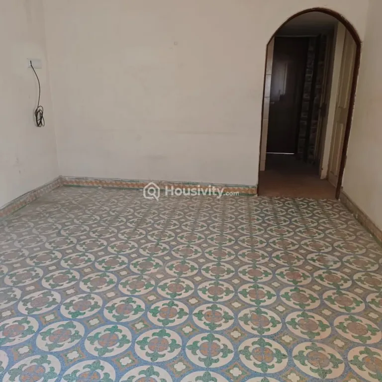 2 BHK Flat On Rent Image 3