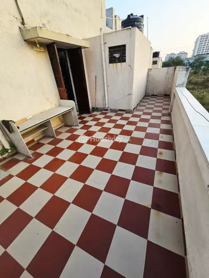 ₹2.05 Cr Image 3