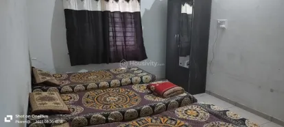 The Passengers Girl's hostel Image 5