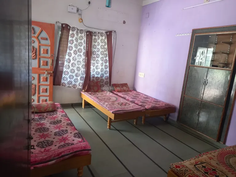 Dwarkesh Hostel & PG Image 11