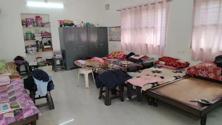 Jagrav Girls Hostel Image 9