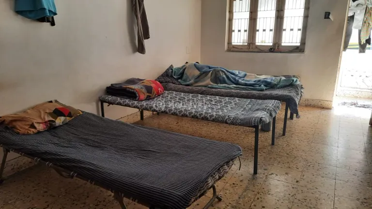 Jay Dwarkadhish Hostel Image 2