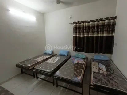 Maruti Girls hostel & PG Image 13