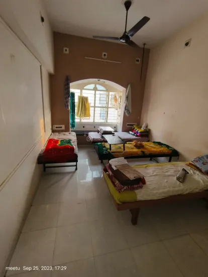 Om Boys Hostel and PG Image 5