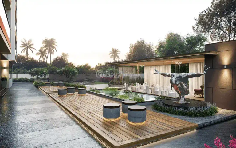 Royal Riviera 2 Image 6