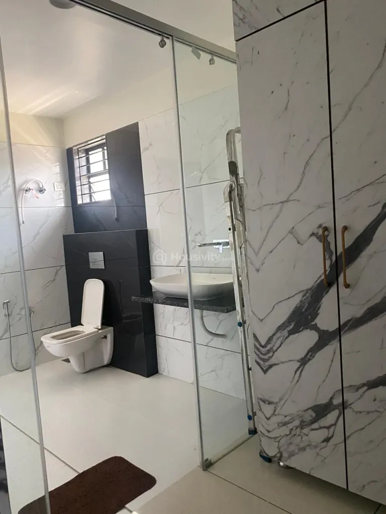 4 BHK Bunglow for Sale in Raysan, Gandhinagar Image 4