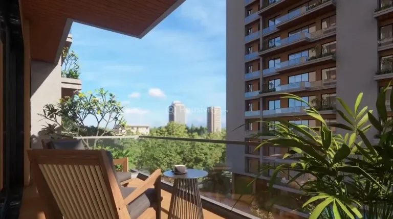 The Twin Towers Image 8