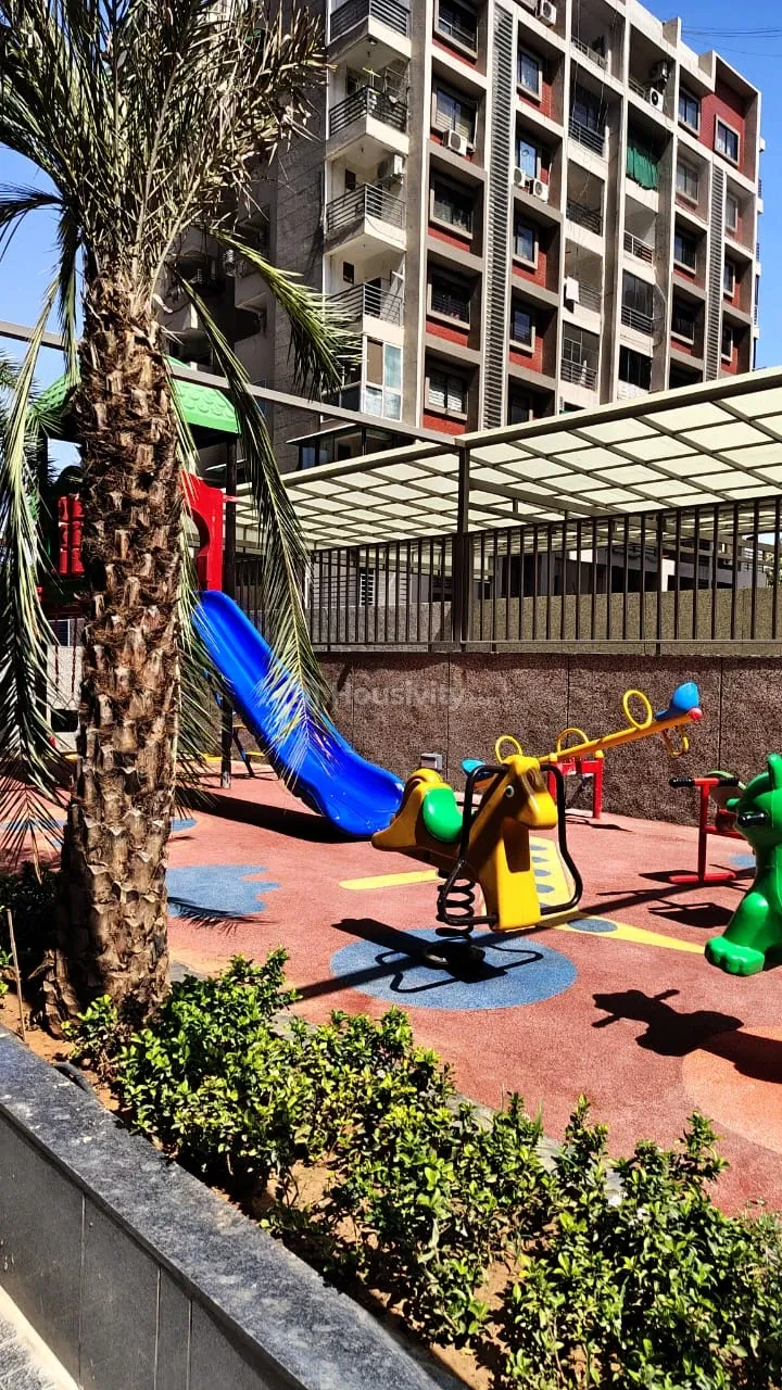 2 BHK Flat for Rent in Kudasan, Gandhinagar Image 2