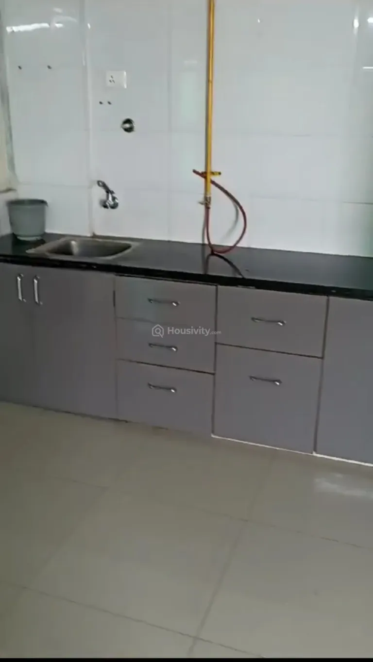 2 BHK Flat for Sale in Sargasan, Gandhinagar Image 4