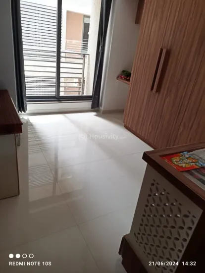3 BHK Flat for Sale in Kudasan, Gandhinagar Image 2