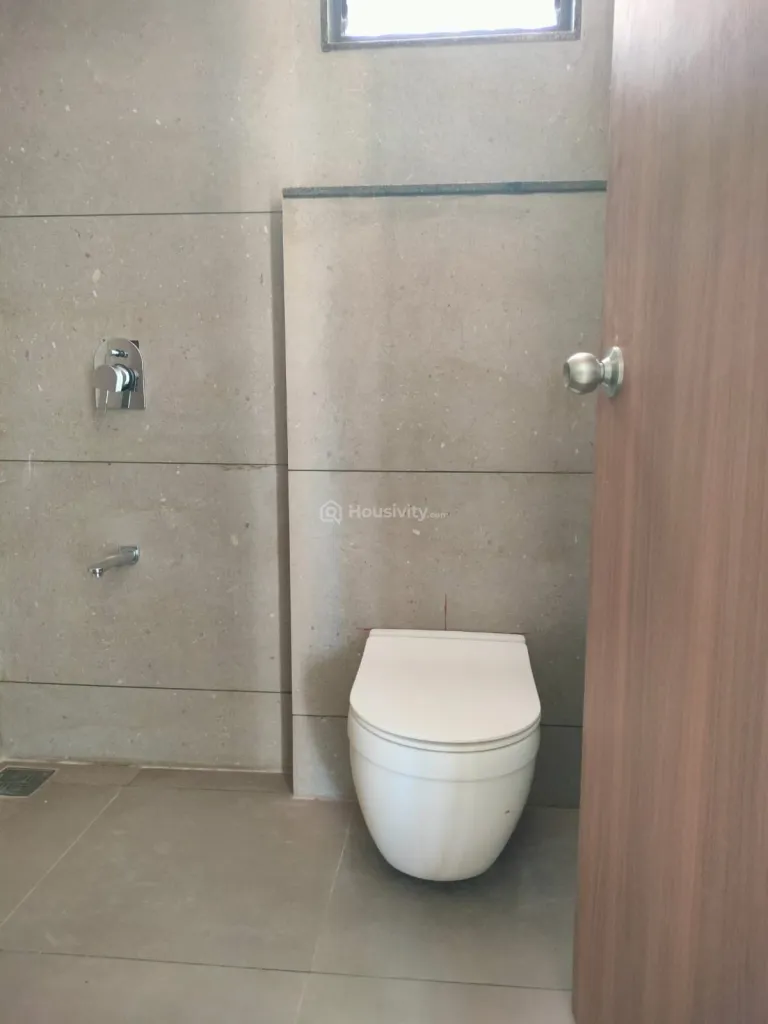2 BHK Flat for Sale in Sargasan, Gandhinagar Image 9