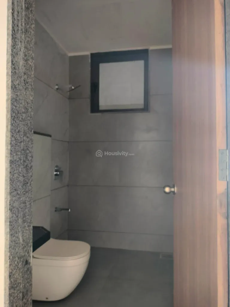 2 BHK Flat for Sale in Sargasan, Gandhinagar Image 10