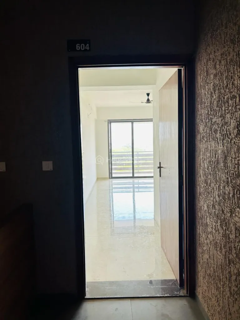 3 BHK Flat for Rent in Randesan, Gandhinagar Image 1