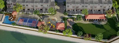 Om Courtyard Image 7