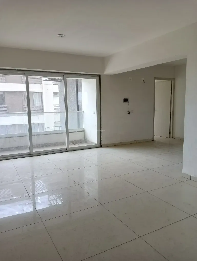 3 BHK Flat for Rent in Navrangpura, Ahmedabad Image 1