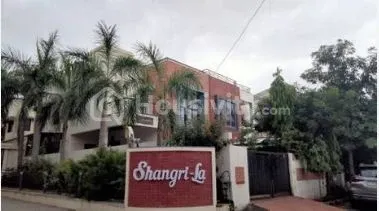 4 BHK Bunglow for Rent in Thaltej, Ahmedabad Image 1