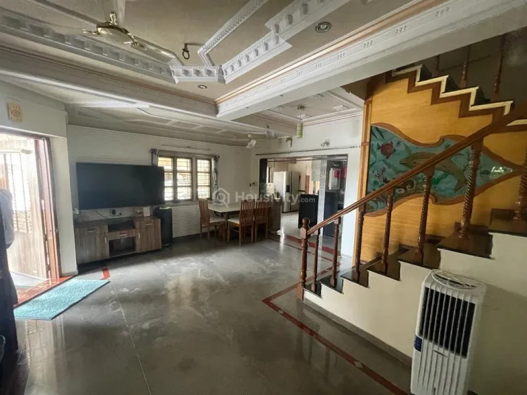 4 BHK Bunglow for Sale in Sola, Ahmedabad Image 1