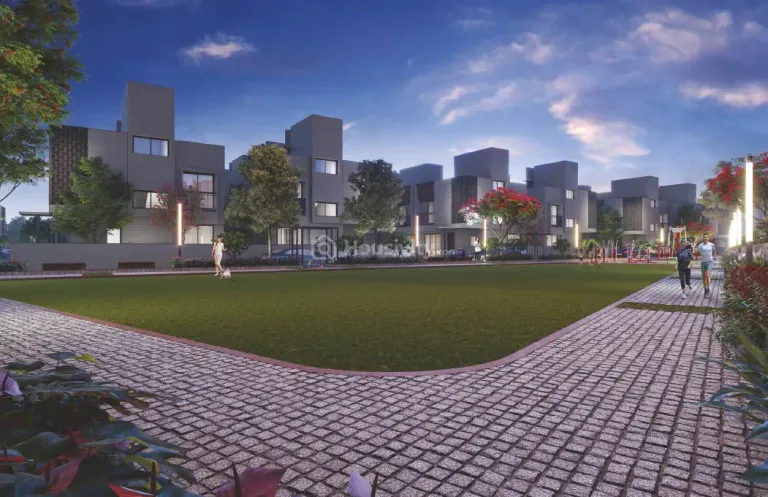 Royal Serenity Image 1