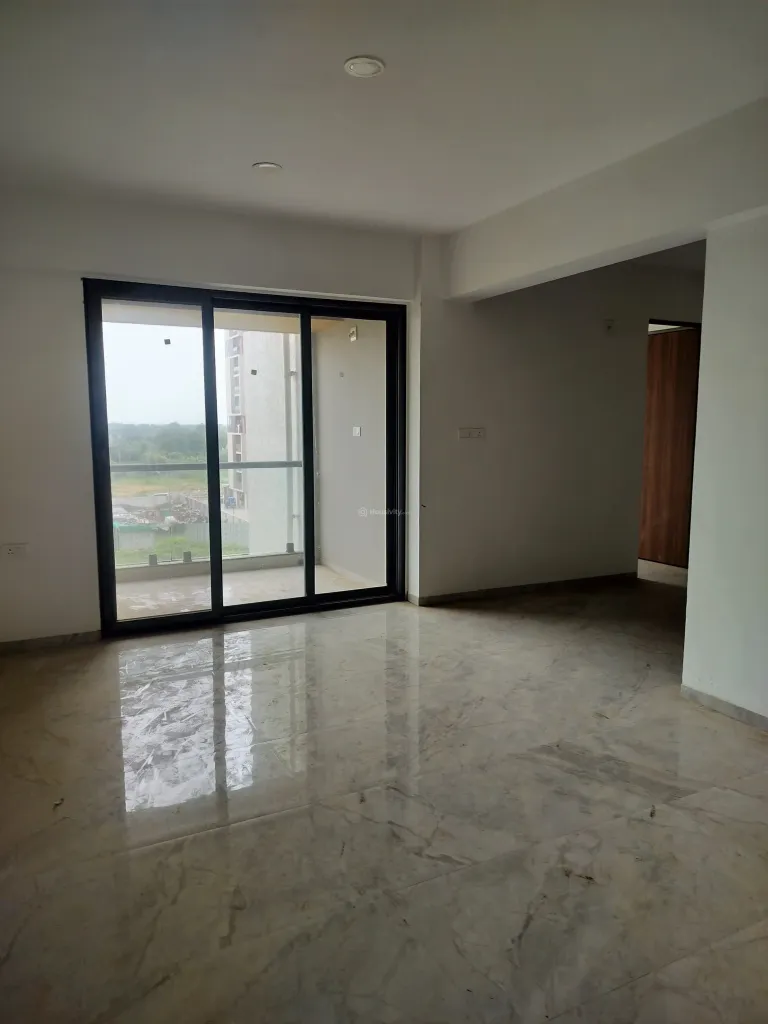 2 BHK Flat for Sale in Sargasan, Gandhinagar Image 2