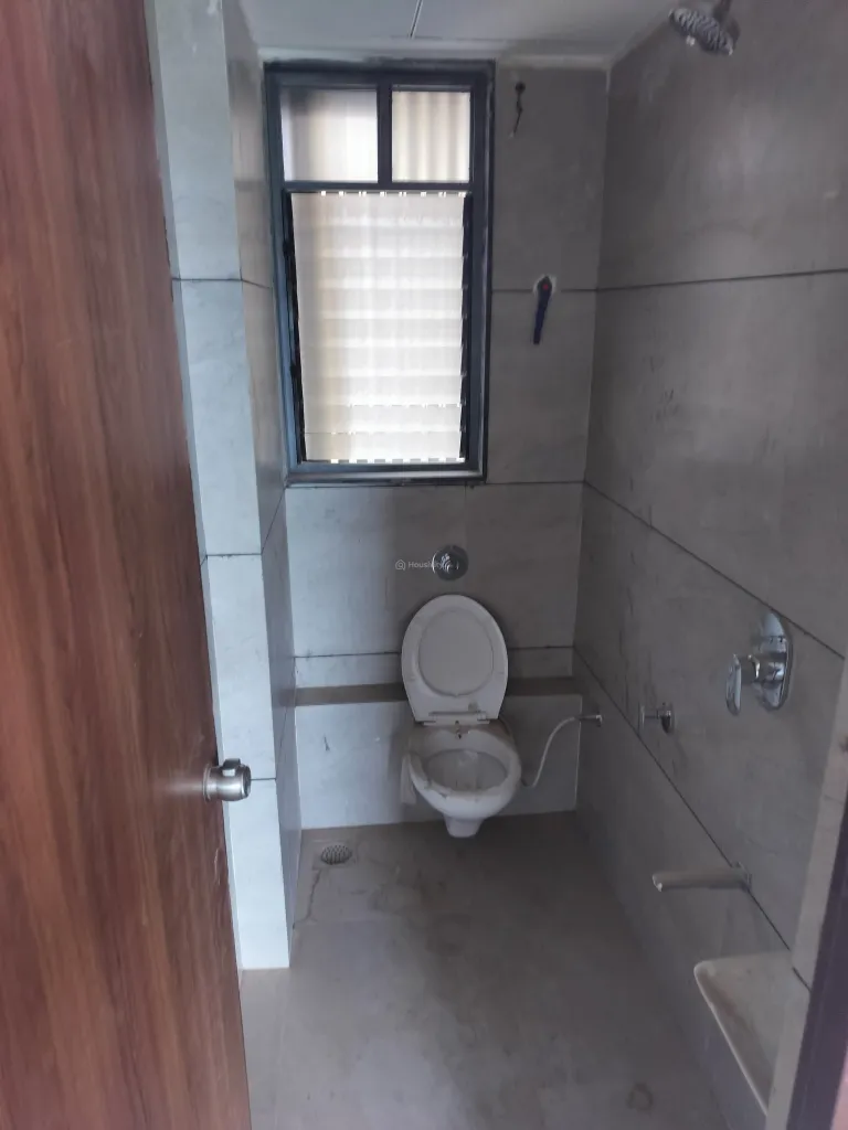 2 BHK Flat for Sale in Sargasan, Gandhinagar Image 11