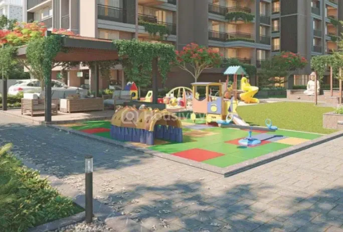 Elenza Green Wood Image 2