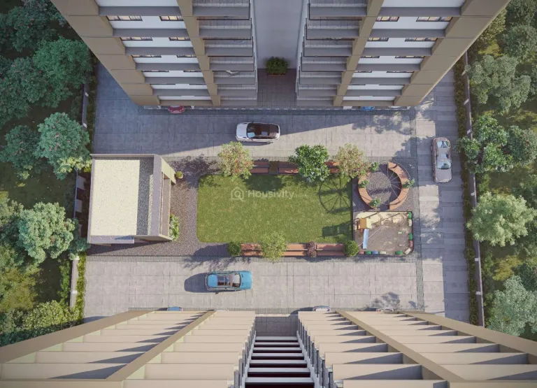 Fortune Parisar Image 4