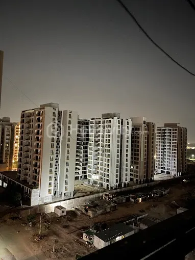 Shop for Sale in Gota, Ahmedabad Image 1