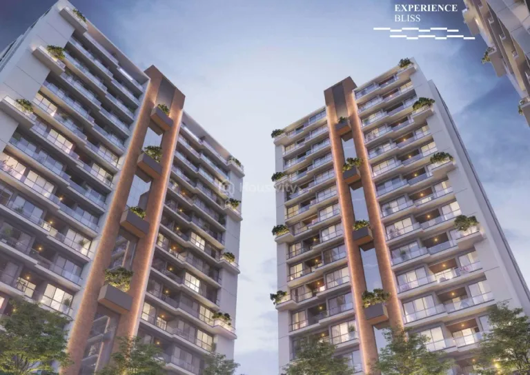 Courtyard Primero Image 4