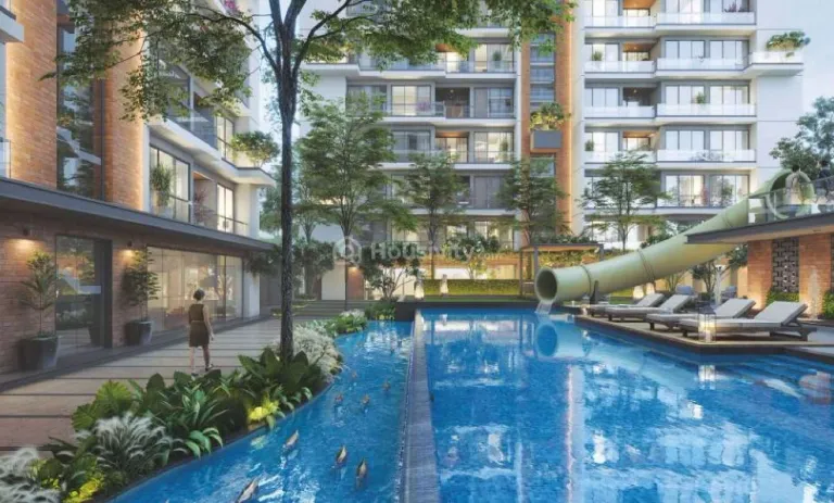 Courtyard Primero Image 9