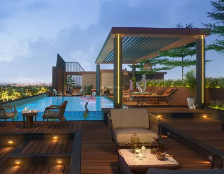 Courtyard Regalia Image 6