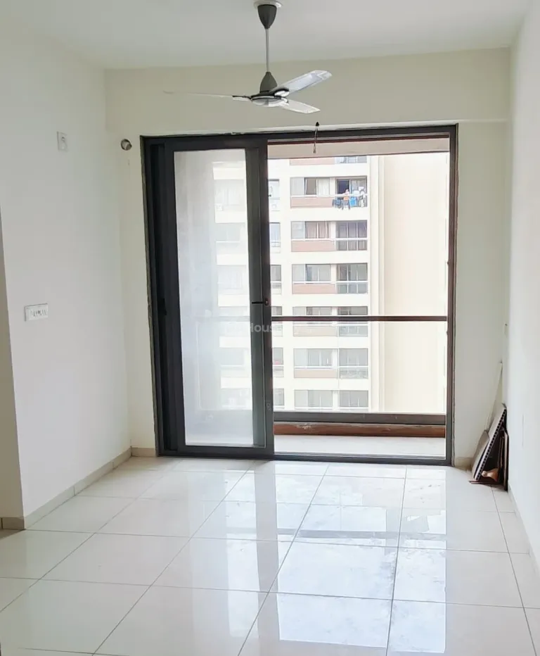 3 BHK Flat for Rent in Sargasan, Gandhinagar Image 1