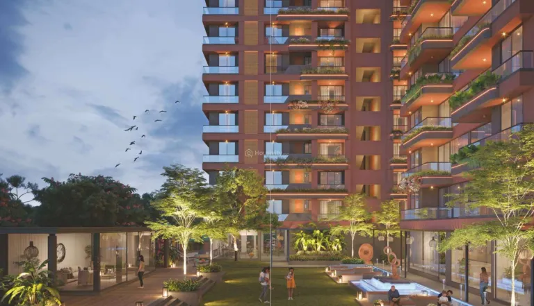 Courtyard Regalia 2 Image 9