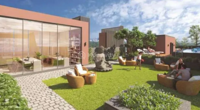 Courtyard Regalia 2 Image 8