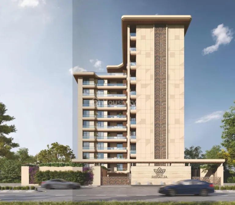 Green Leaf Regalia Image 3