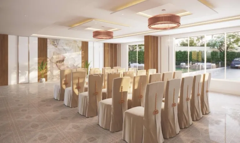 Green Leaf Regalia Image 11