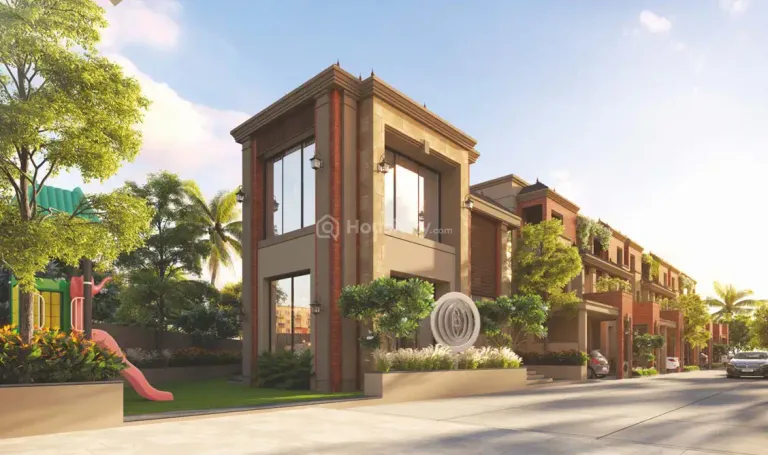 Courtyard Luxuria Image 7